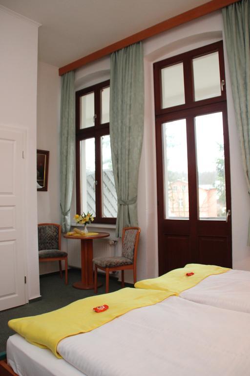 Haus Alexander Hotel Heringsdorf  Exterior photo