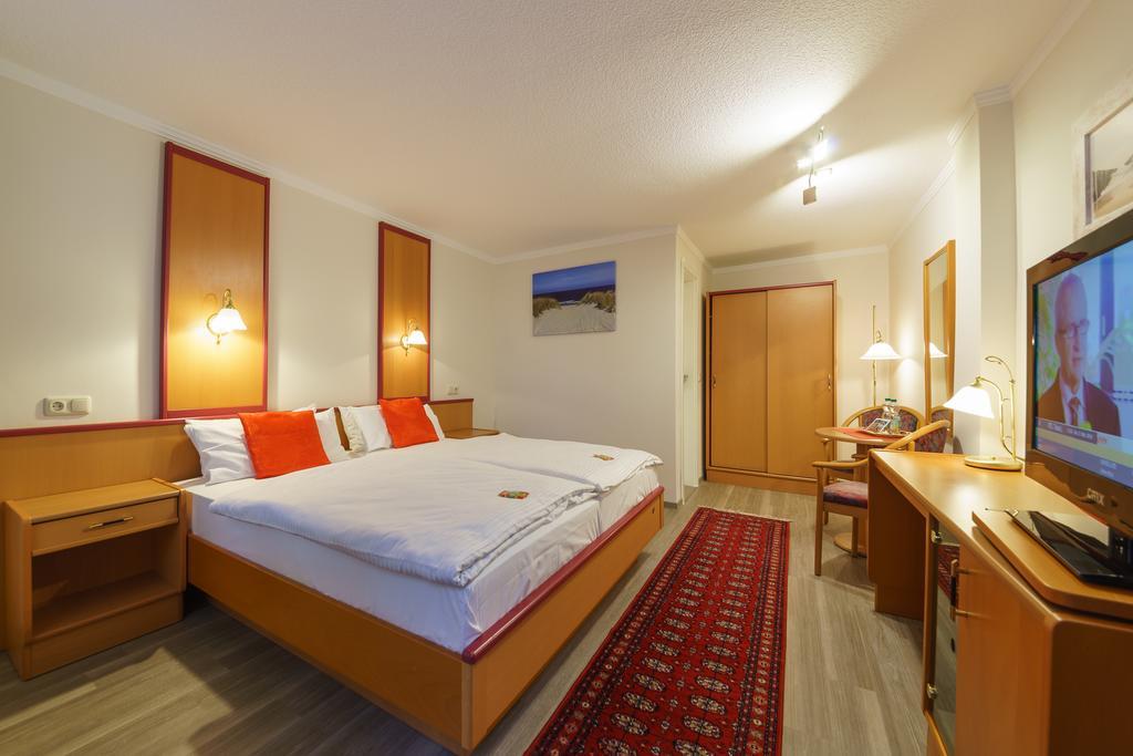 Haus Alexander Hotel Heringsdorf  Exterior photo